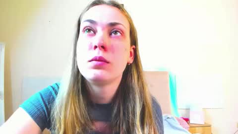 Snapshot of melaniecutys chatting on 06-02-26, 05:42 Melania online show from 06-02-26, 05:42