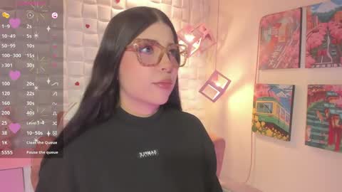 Snapshot of melaniegrayx chatting on 05-09-26, 02:33 melaniegrayx online show from 05-09-26, 02:33