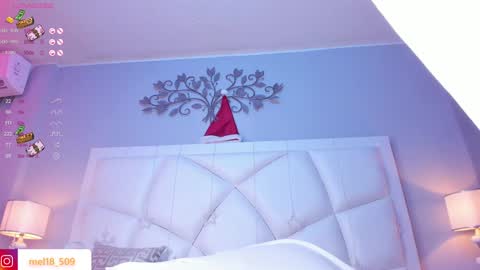 Snapshot of melanieklaus chatting on 12-27-24, 03:04 Melanie online show from 12-27-24, 03:04