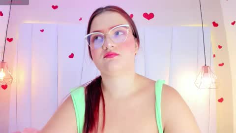 Snapshot of melanieklaus chatting on 10-17-25, 11:13 Melanie online show from 10-17-25, 11:13