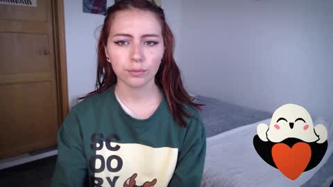 Snapshot of melanies_dream chatting on 09-25-25, 01:37 Princess Consuela Banana Hammock online show from 09-25-25, 01:37