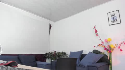 Snapshot of melaniie_roussel chatting on 11-13-25, 01:32 melaniie_roussel online show from 11-13-25, 01:32