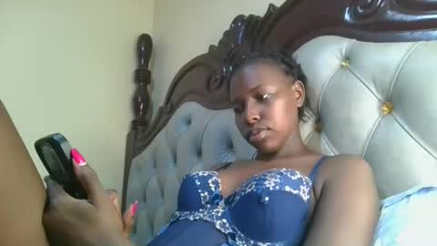 Snapshot of melaninblue chatting on 05-03-26, 10:54 melaninblue online show from 05-03-26, 10:54