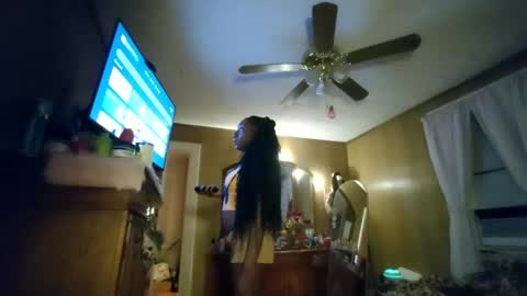 Snapshot of melaninnnnmadnessss chatting on 05-16-26, 06:54 WATCH ME CUMMM AND TWERK THIS ASS MELANINNNNMADNESSSS online show from 05-16-26, 06:54