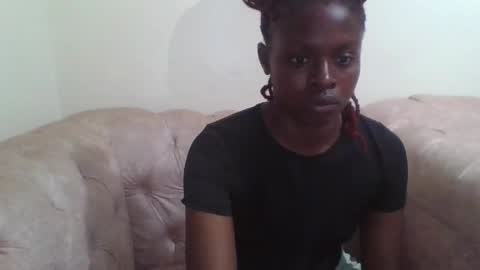 Snapshot of melanique23 chatting on 04-27-26, 08:07 melanique23 online show from 04-27-26, 08:07
