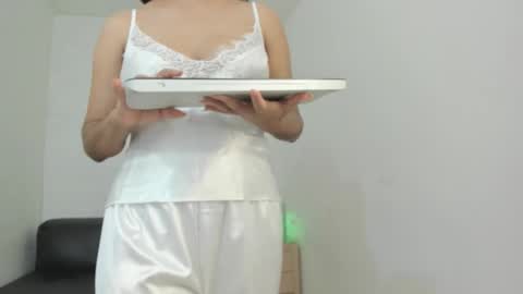 melannie roses online show from 02-05-26, 10:03