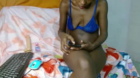 Snapshot of melany_1002 chatting on 09-23-25, 06:27 melany online show from 09-23-25, 06:27