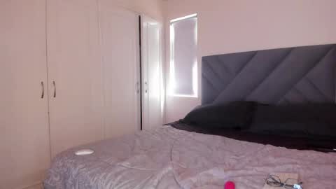 Melany online show from 11-29-25, 04:54