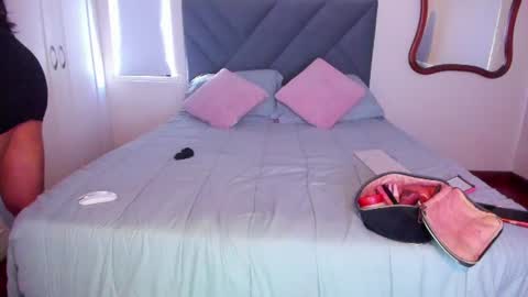 Snapshot of melany_arizaaa chatting on 06-25-26, 10:14 melany_arizaaa online show from 06-25-26, 10:14