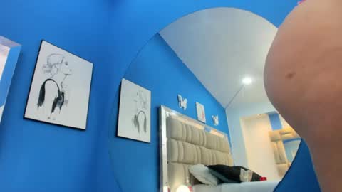 Snapshot of melany_love0 chatting on 07-02-26, 12:11 Melany online show from 07-02-26, 12:11