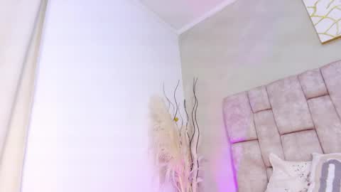 Snapshot of melanystone_ chatting on 05-13-26, 01:30 Melany online show from 05-13-26, 01:30