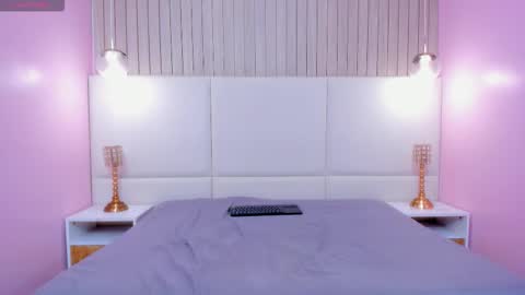 Melany online show from 10-22-25, 07:13