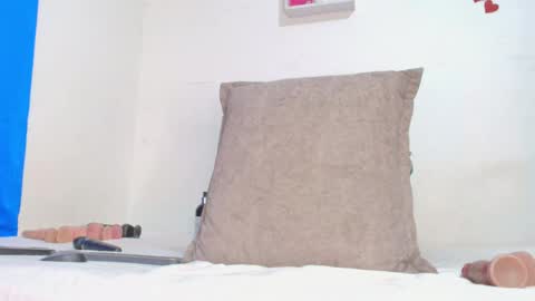 Snapshot of melanyy_miller chatting on 05-16-26, 03:36 melanny online show from 05-16-26, 03:36