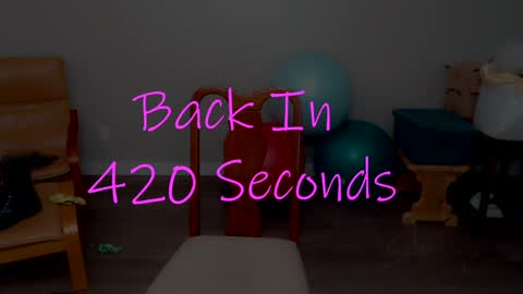 Snapshot of melhoho chatting on 01-24-25, 05:53 Snow Hobot online show from 01-24-25, 05:53