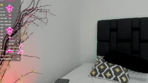 Snapshot of meli_rosee chatting on 05-21-26, 10:39 Meli online show from 05-21-26, 10:39