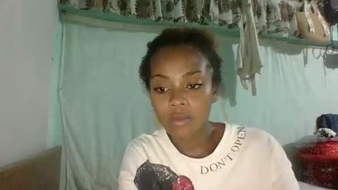 meliana98 online show from 12-15-25, 06:12