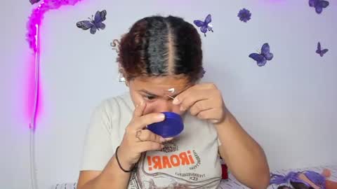 Snapshot of melinamartins chatting on 06-19-26, 07:17 M E L I N A online show from 06-19-26, 07:17