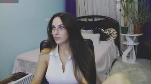 Melina online show from 09-26-25, 07:45