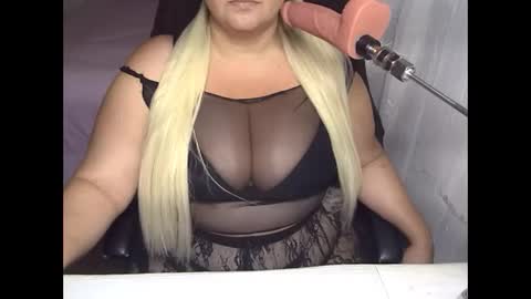 alissaalissa0818 online show from 12-17-25, 11:27