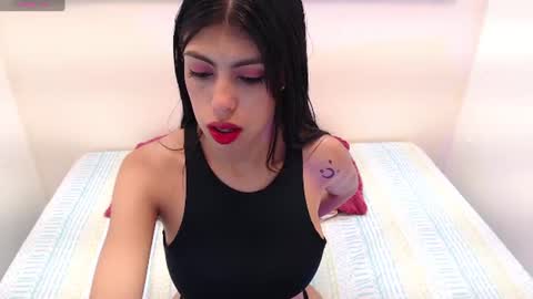 Snapshot of melisa_torrez chatting on 06-19-26, 11:47 melisa online show from 06-19-26, 11:47