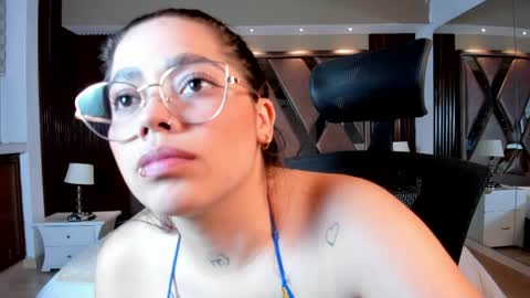 Snapshot of melisasotoo chatting on 04-21-26, 01:42 Melissa Everyday From 1430 to 2130 Col Time online show from 04-21-26, 01:42
