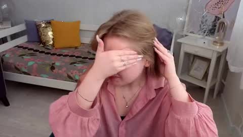 Sophia online show from 03-24-26, 05:23