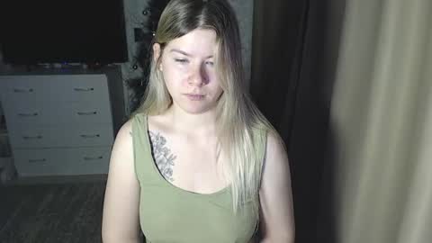 Melissa  Ray online show from 12-23-24, 12:25