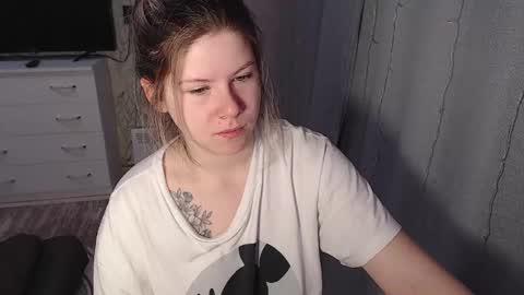 Melissa  Ray online show from 01-31-25, 02:15