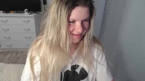 Melissa  Ray online show from 02-17-25, 03:04