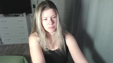 Melissa  Ray online show from 02-26-25, 05:17