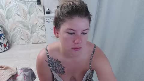 Melissa  Ray online show from 09-17-25, 02:35