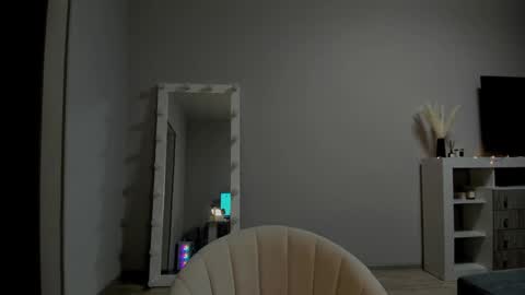 WE ARE NOT LESBIAN WE ARE NOT KISSING Alisa right  Katty left.  Free action requestsBAN  .     start online show from 02-01-25, 06:19