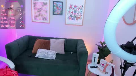 Snapshot of melissa_koster chatting on 09-16-25, 07:09 Melissa 3 online show from 09-16-25, 07:09