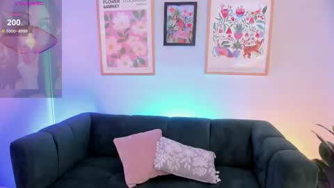 Snapshot of melissa_koster chatting on 10-18-25, 09:32 Melissa 3 online show from 10-18-25, 09:32