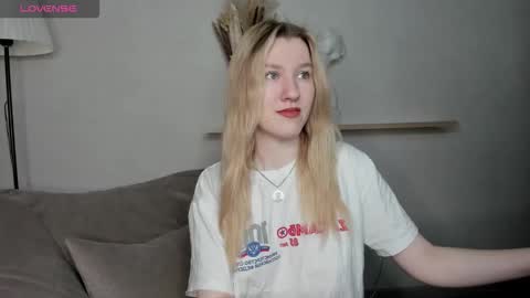 Snapshot of melissa_moooree chatting on 12-02-25, 08:08 melissa_moooree online show from 12-02-25, 08:08