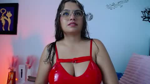 Snapshot of melissa_rhodes chatting on 06-20-26, 11:35 Melissa online show from 06-20-26, 11:35