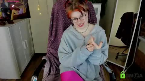 Melissa online show from 11-15-25, 03:48