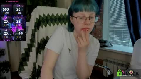 Snapshot of melissa_wells chatting on 05-16-26, 12:07 Melissa online show from 05-16-26, 12:07