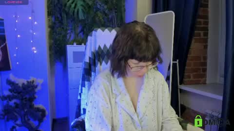 Snapshot of melissa_wells chatting on 06-25-26, 09:19 Melissa online show from 06-25-26, 09:19