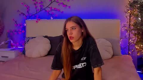 MelissaCrayzy online show from 11-18-25, 06:29