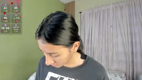 Snapshot of melissacute50 chatting on 12-17-25, 12:11 Meli online show from 12-17-25, 12:11