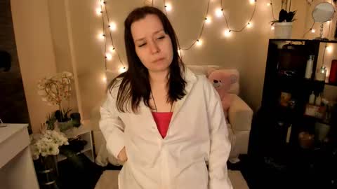 Snapshot of melissaknott chatting on 02-23-26, 08:33 Lili STREAMS EVERY DAY online show from 02-23-26, 08:33