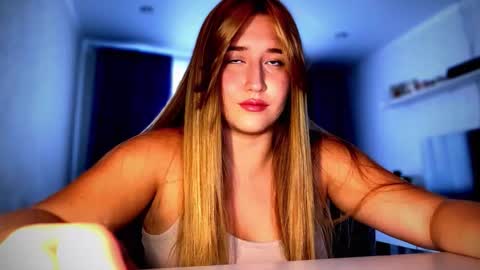 Snapshot of melissalii chatting on 10-10-25, 12:26 melissalii online show from 10-10-25, 12:26