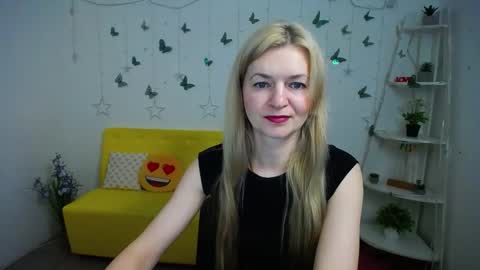 Snapshot of melissatylerbb chatting on 03-20-26, 12:10 Melissa online show from 03-20-26, 12:10