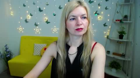Snapshot of melissatylerbb chatting on 03-22-26, 06:28 Melissa online show from 03-22-26, 06:28