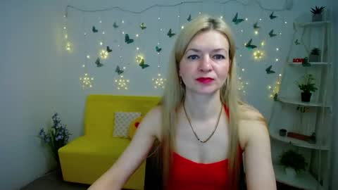 Snapshot of melissatylerbb chatting on 03-25-26, 06:19 Melissa online show from 03-25-26, 06:19