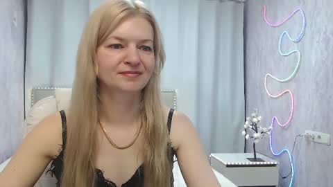 Snapshot of melissatylerbb chatting on 07-07-26, 06:05 Melissa online show from 07-07-26, 06:05