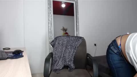 melissazaens online show from 12-02-24, 01:25