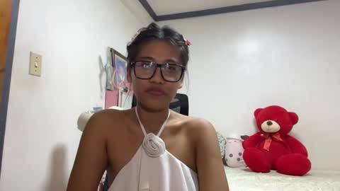 Snapshot of melissiacapps chatting on 07-15-26, 11:15 Riley online show from 07-15-26, 11:15