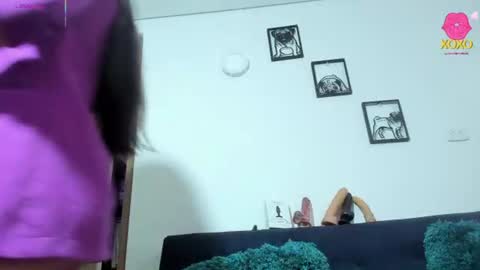 Snapshot of mellanie33 chatting on 06-12-26, 11:53 mellanie online show from 06-12-26, 11:53